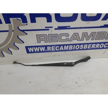 Recambio de brazo limpia delantero izquierdo para kia sportage 2.0 turbodiesel cat referencia OEM IAM F00S51F006  