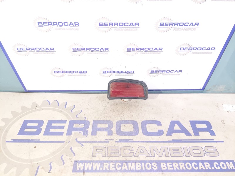 Recambio de luz central de freno para toyota carina (t19) referencia OEM IAM 0516S302  