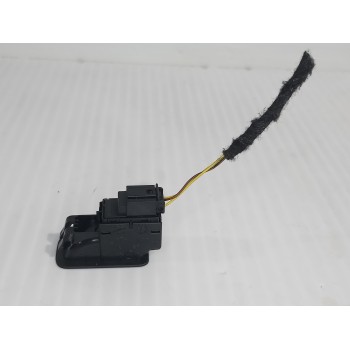Recambio de mando elevalunas trasero izquierdo para volkswagen touran (5t1) advance bmt referencia OEM IAM 5TA868247  