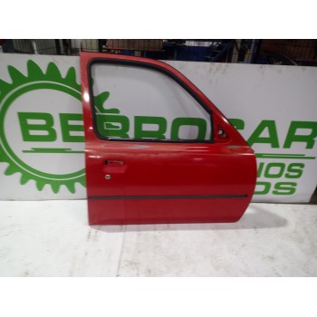 PUERTA DELANTERA DERECHA 801000U930 