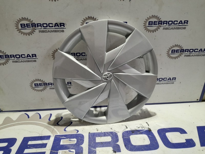 Recambio de tapacubos para toyota aygo (kgb/wnb) referencia OEM IAM 426020H110  