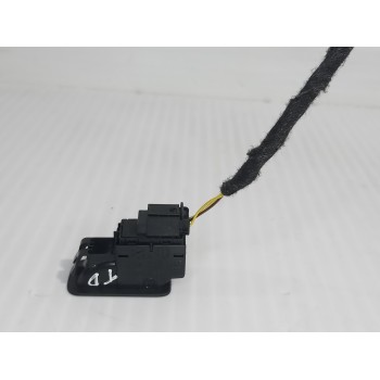 Recambio de mando elevalunas trasero derecho para volkswagen touran (5t1) advance bmt referencia OEM IAM 5TA868247  