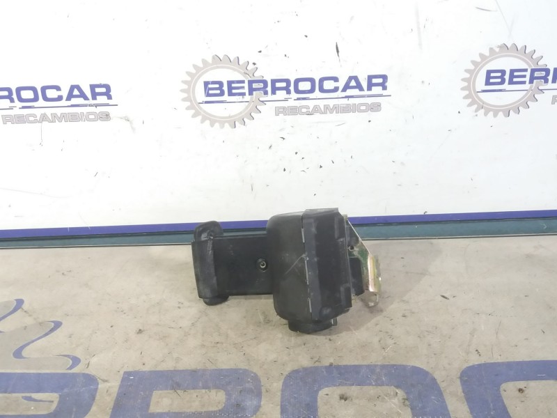 Recambio de cinturon seguridad trasero central para volkswagen passat berlina (3b2) 1.9 tdi referencia OEM IAM 3B0857813  