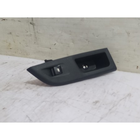 Recambio de mando elevalunas trasero derecho para opel corsa f edition referencia OEM IAM 9830173480  