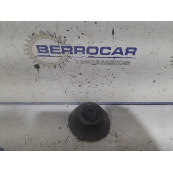 Recambio de tapacubos para renault kangoo referencia OEM IAM 8200381353  