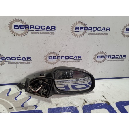Recambio de retrovisor derecho para mercedes-benz clase a (w168) 1.4 cat referencia OEM IAM A1688100276  