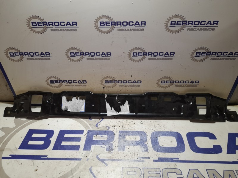 Recambio de travesaño inferior para citroën c4 picasso referencia OEM IAM 9814630380  