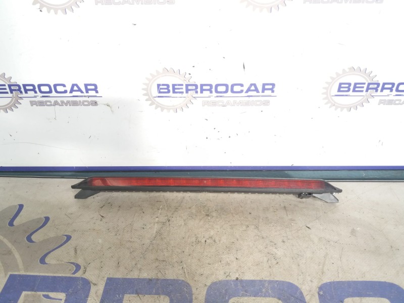 Recambio de luz central de freno para volkswagen golf iv berlina (1j1) referencia OEM IAM 1J6945097  