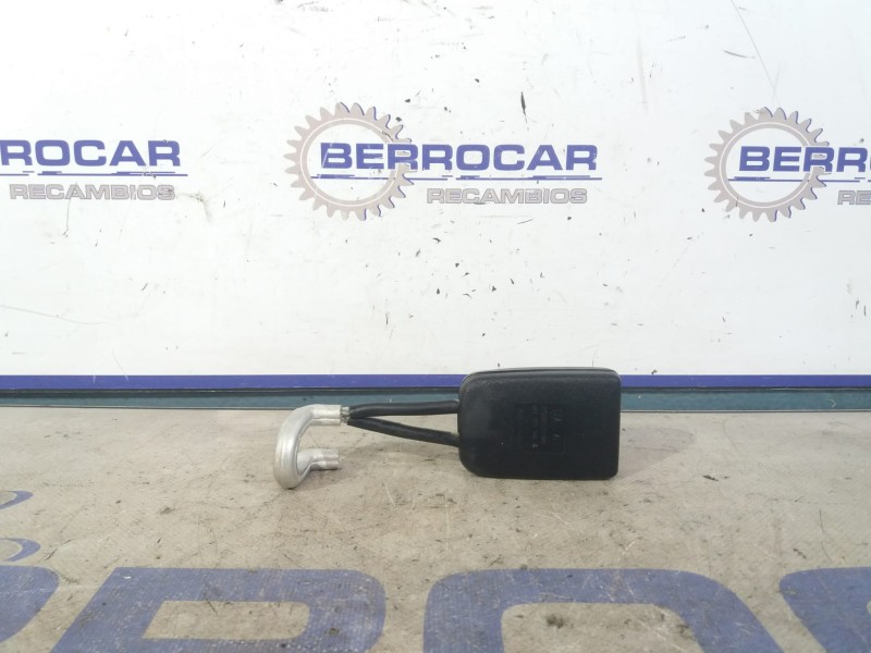 Recambio de anclaje cinturon para volkswagen passat berlina (3b2) 1.9 tdi referencia OEM IAM 3B0857740  