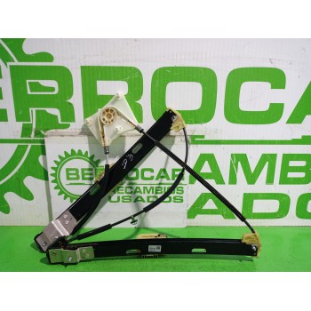 ELEVALUNAS DELANTERO DERECHO 2GA837462F 