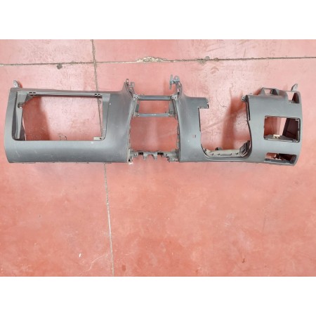 Recambio de salpicadero para toyota corolla (e12) 1.4 turbodiesel cat referencia OEM IAM 5530302120  