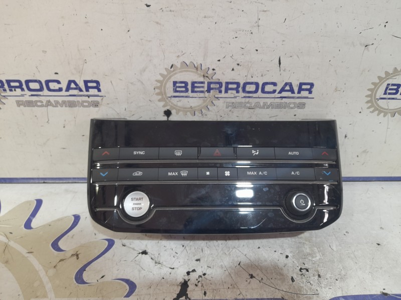 Recambio de mando calefaccion / aire acondicionado para jaguar xe 2.0 diesel cat referencia OEM IAM GX7318C858LF  