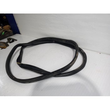 Recambio de goma contorno para hyundai i20 (bc3) essence mild-hybrid referencia OEM IAM 83120G2000  