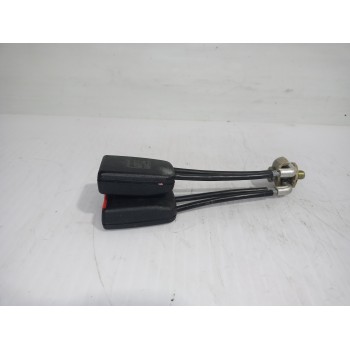 Recambio de enganche cinturon central para seat ibiza (6k1) stella referencia OEM IAM 867857739  