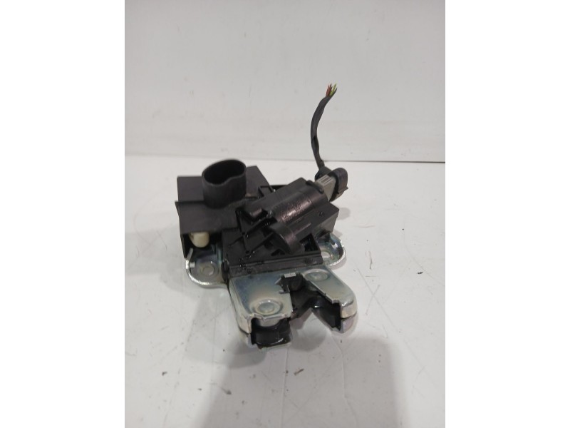 Recambio de cerradura maletero / porton para seat exeo (3r2) 1.8 tsi referencia OEM IAM 4F5827505D  
