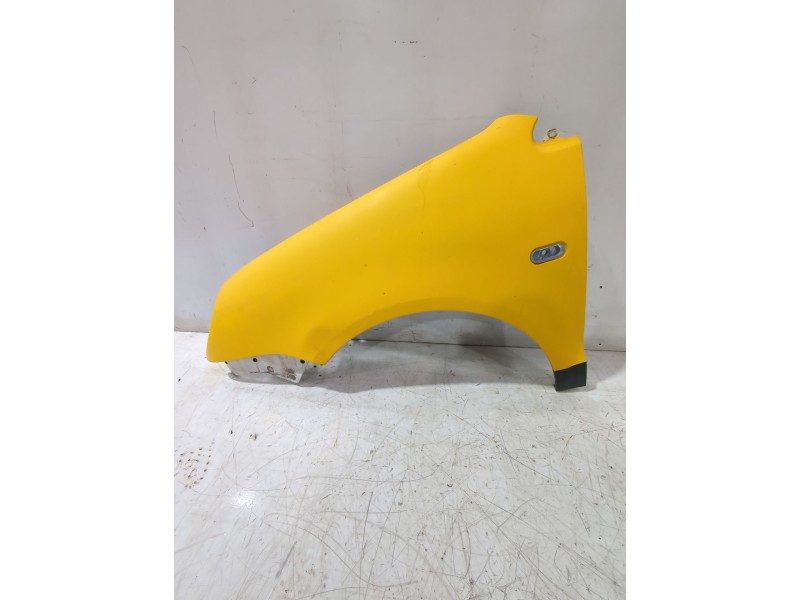 Recambio de aleta delantera izquierda para volkswagen polo iv (9n_, 9a_) 1.9 sdi referencia OEM IAM 6Q0821105C  