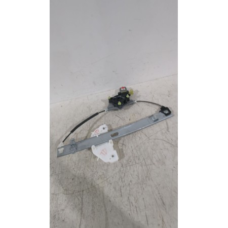 Recambio de elevalunas trasero derecho para kia stonic (yb) 1.0 t-gdi referencia OEM IAM 83402H8100  