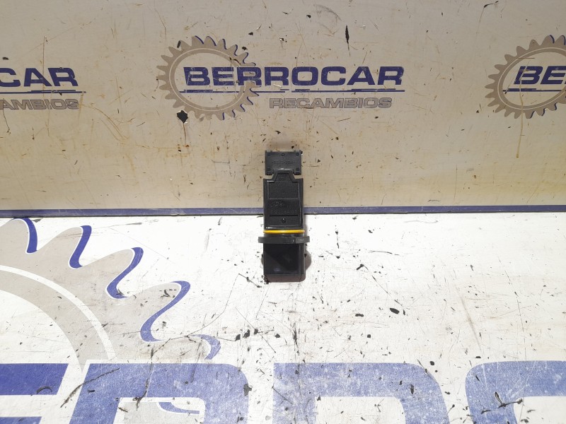 Recambio de caudalimetro para mercedes-benz clase c (w203) berlina 2.2 cdi cat referencia OEM IAM 72268407  