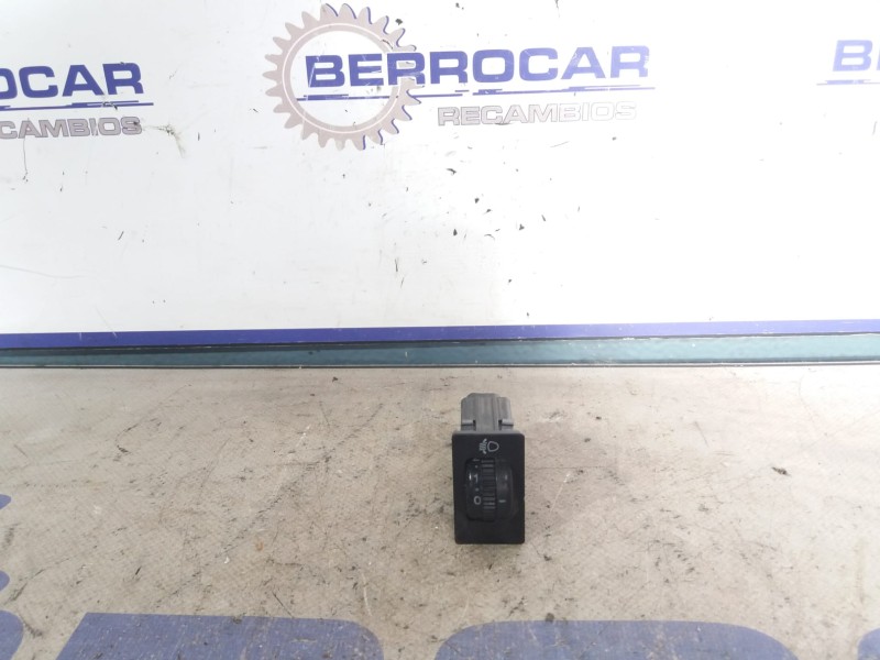 Recambio de interruptor para toyota corolla verso (r1) 2.2 d-cat referencia OEM IAM 8415202021  