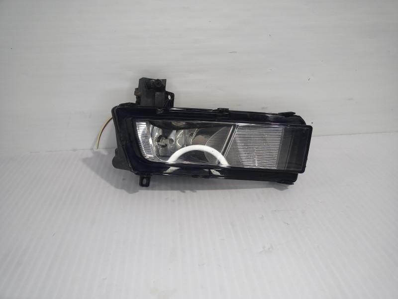 Recambio de faro antiniebla izquierdo para volkswagen touran (5t1) advance bmt referencia OEM IAM 5TA941661  