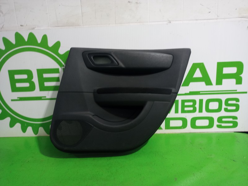 Recambio de guarnecido puerta trasera derecha para citroën c4 berlina 1.6 16v hdi referencia OEM IAM 9646278077  