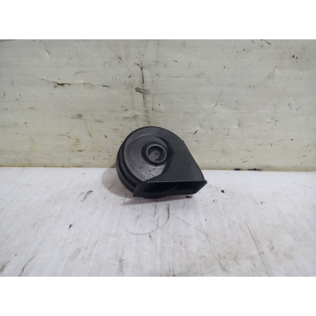 Recambio de claxon para opel corsa f edition referencia OEM IAM E3007042  