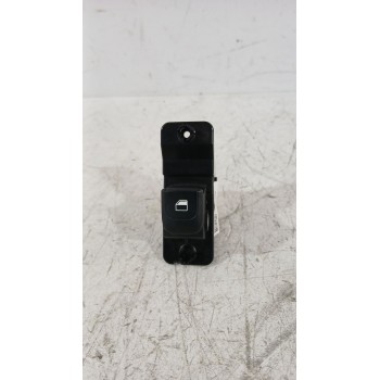 Recambio de mando elevalunas trasero derecho para kia stonic (yb) 1.0 t-gdi referencia OEM IAM 93576H8000  