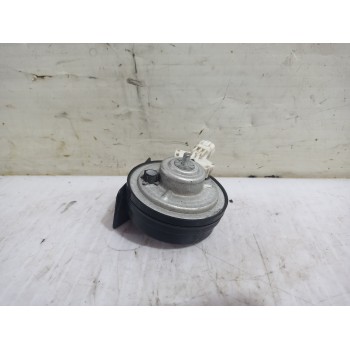 Recambio de claxon para opel corsa f edition referencia OEM IAM E3007042  