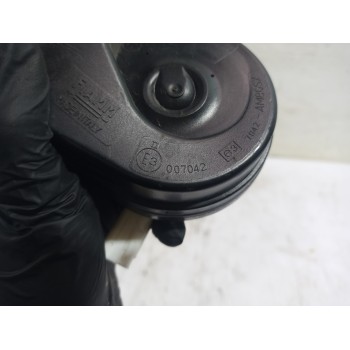 Recambio de claxon para opel corsa f edition referencia OEM IAM E3007042  