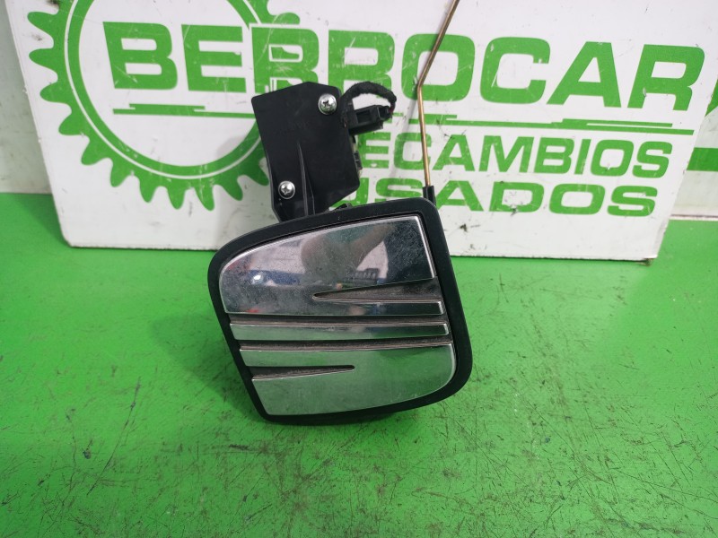 Recambio de maneta exterior porton para seat ibiza (6l1) 1.9 sdi referencia OEM IAM 6L6827573B  