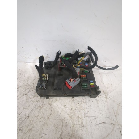 Recambio de caja reles / fusibles para citroën c3 i (fc_, fn_) 1.4 i referencia OEM IAM 9652474380  