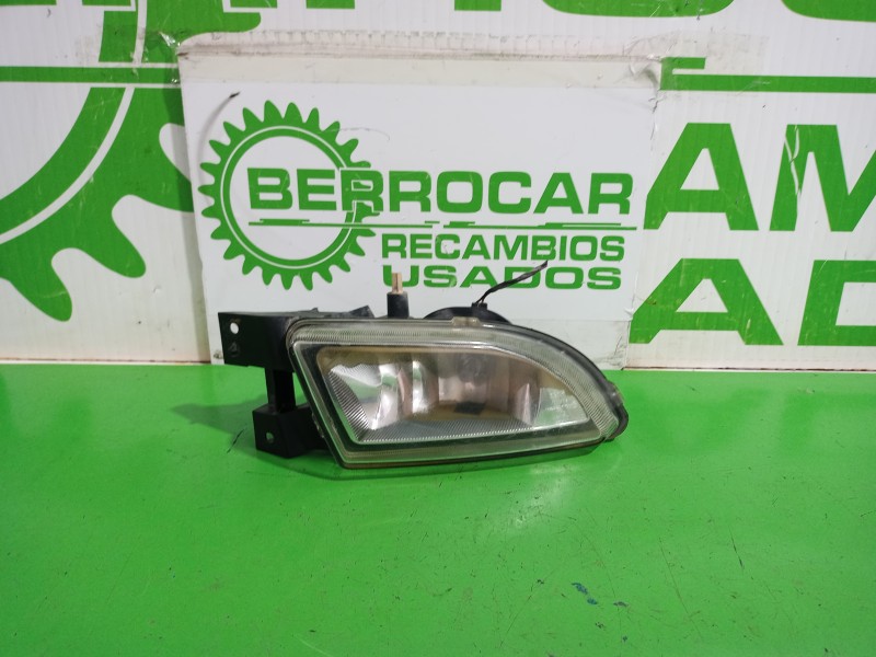 Recambio de faro antiniebla derecho para fiat bravo (198) 1.9 dynamic multijet referencia OEM IAM 51775551  