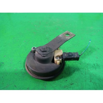 Recambio de claxon para nissan micra (k11) básico referencia OEM IAM 703881163  