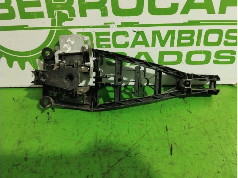 Recambio de maneta exterior delantera izquierda para opel astra h berlina essentia referencia OEM IAM 24463523  