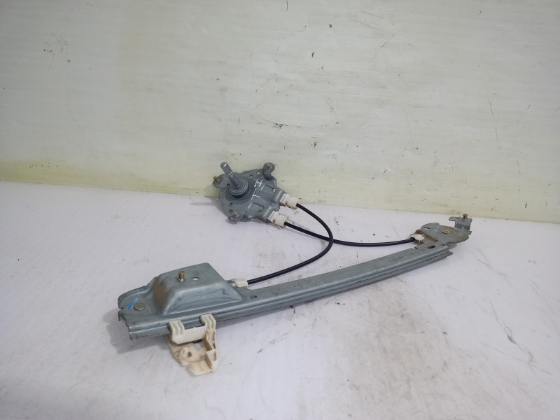 Recambio de elevalunas trasero izquierdo para renault scenic ii authentique referencia OEM IAM 8200636812  