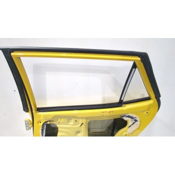 Recambio de puerta trasera derecha para kia stonic (yb) 1.0 t-gdi referencia OEM IAM 77004H8401  