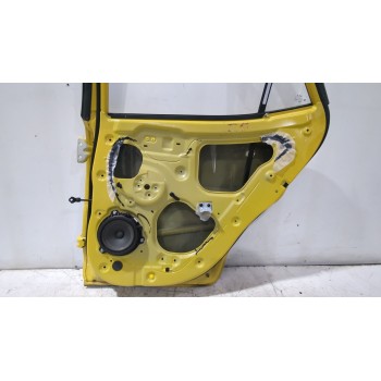 Recambio de puerta trasera derecha para kia stonic (yb) 1.0 t-gdi referencia OEM IAM 77004H8401  
