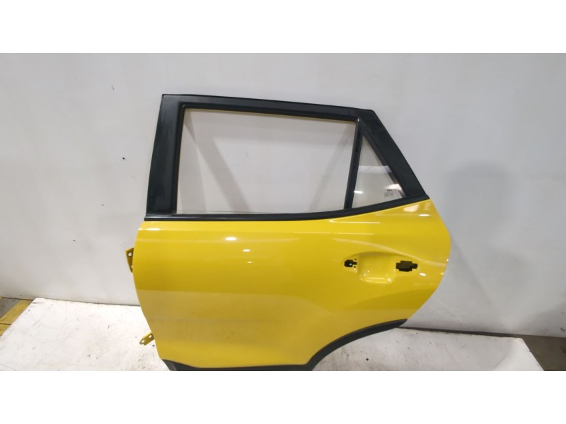 Recambio de puerta trasera izquierda para kia stonic (yb) 1.0 t-gdi referencia OEM IAM 77003H8401  