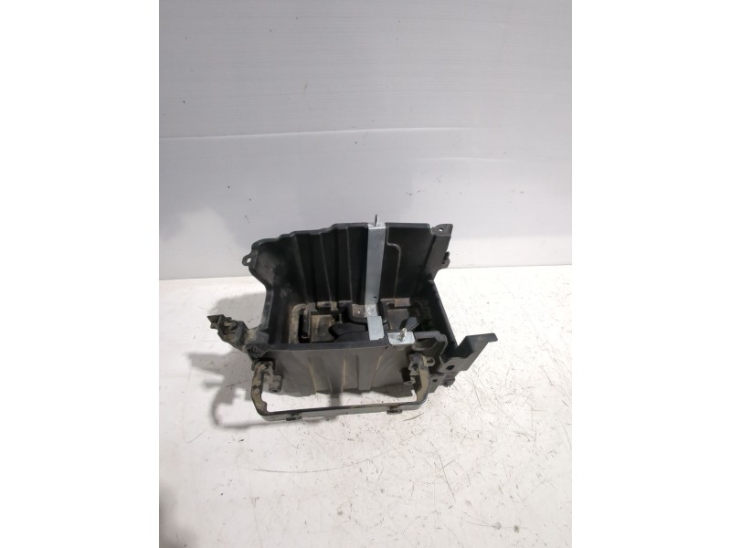 Recambio de soporte bateria para ford puma (j2k, cf7) 1.0 ecoboost referencia OEM IAM L1BB10723BB  