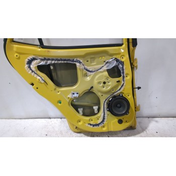 Recambio de puerta trasera izquierda para kia stonic (yb) 1.0 t-gdi referencia OEM IAM 77003H8401  