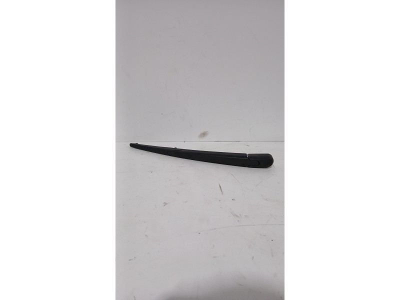 Recambio de brazo limpia trasero para kia stonic (yb) 1.0 t-gdi referencia OEM IAM 988112P000  