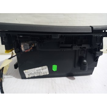 Recambio de guantera para skoda yeti active referencia OEM IAM 5L1857097  