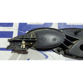 Recambio de maneta interior trasera derecha para mercedes-benz clase a (w168) 1.4 cat referencia OEM IAM A1687600661  