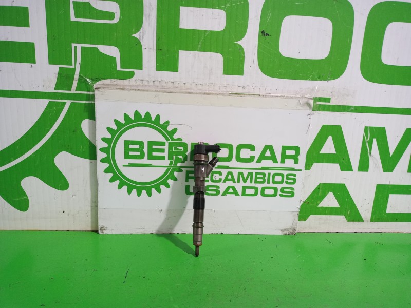 Recambio de inyector para renault espace iv (jk0) 2.2 dci turbodiesel referencia OEM IAM 8200084534  