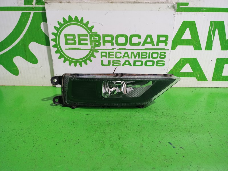 Recambio de faro antiniebla derecho para volkswagen t-roc (d11) basis referencia OEM IAM 5NA941700D  