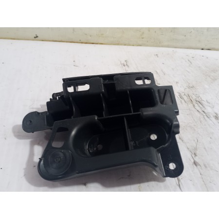 Recambio de soporte paragolpe trasero para opel corsa f edition referencia OEM IAM 9829333680  