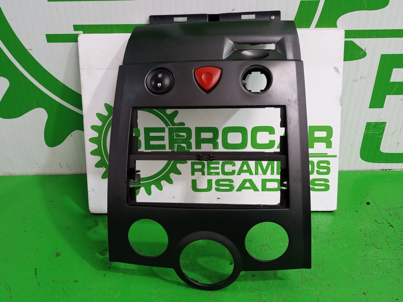 Recambio de warning para renault megane ii classic berlina 1.5 dci diesel referencia OEM IAM 8200407415  