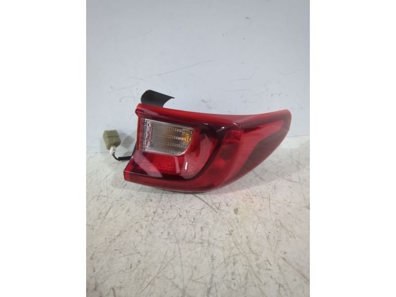 Recambio de piloto trasero derecho para kia stonic (yb) 1.0 t-gdi referencia OEM IAM 92402H8400  