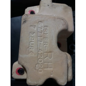 Recambio de guarnecido puerta delantera derecha para toyota rav 4 (a3) 2.2 d-4d cat referencia OEM IAM 6771742020  