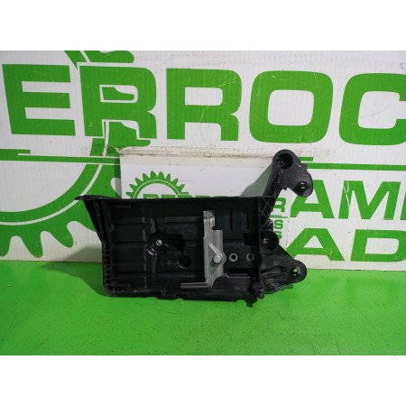 Recambio de soporte bateria para volkswagen t-roc (d11) basis referencia OEM IAM 5Q0915331K  